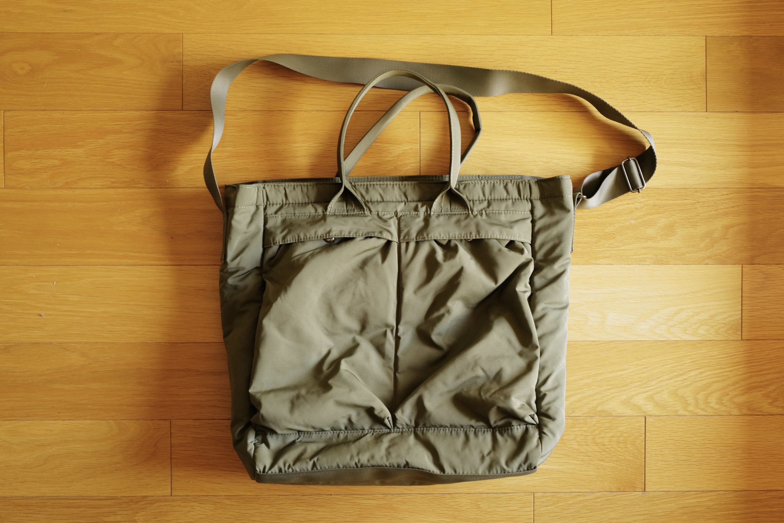 Uniqlo 2Way Utility Bag
